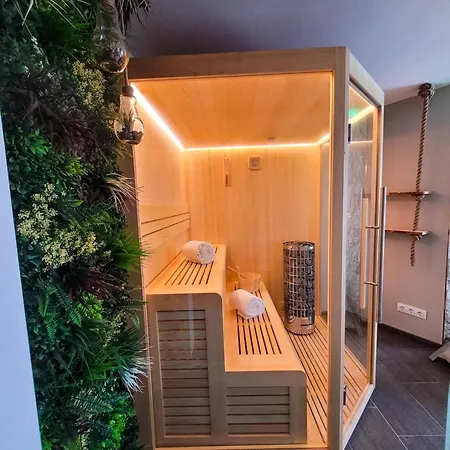 Blissberg Aparthotel