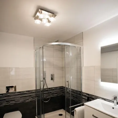 Blissberg アパートホテル 4*