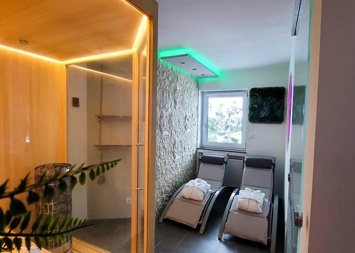 Blissberg מלון דירות 4*